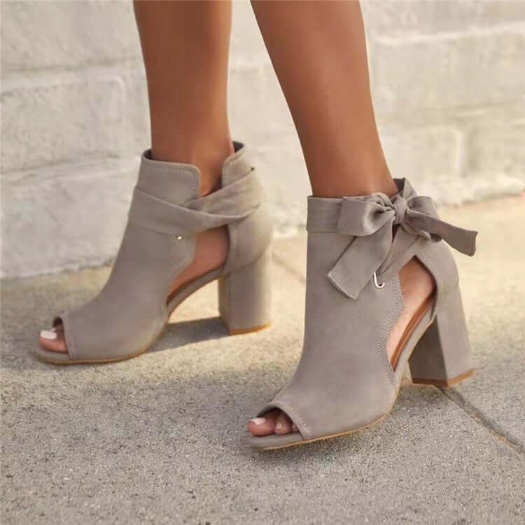 Women's shoes